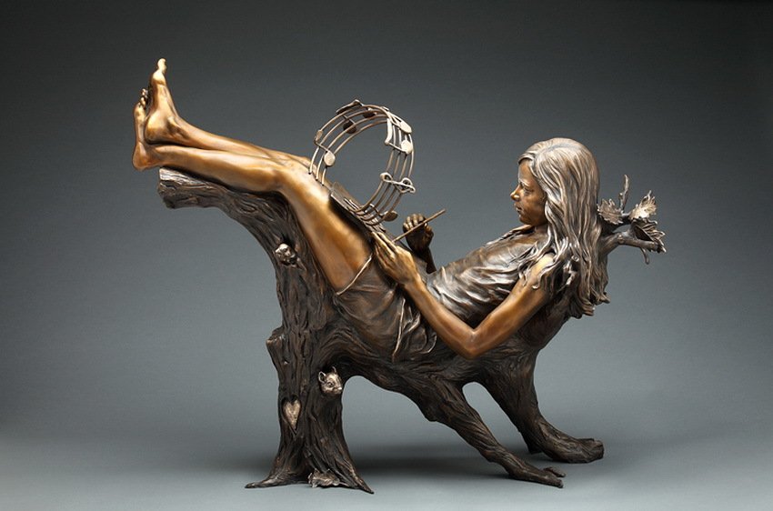 Детство в бронзе скульптора Angela Mia De La Vega